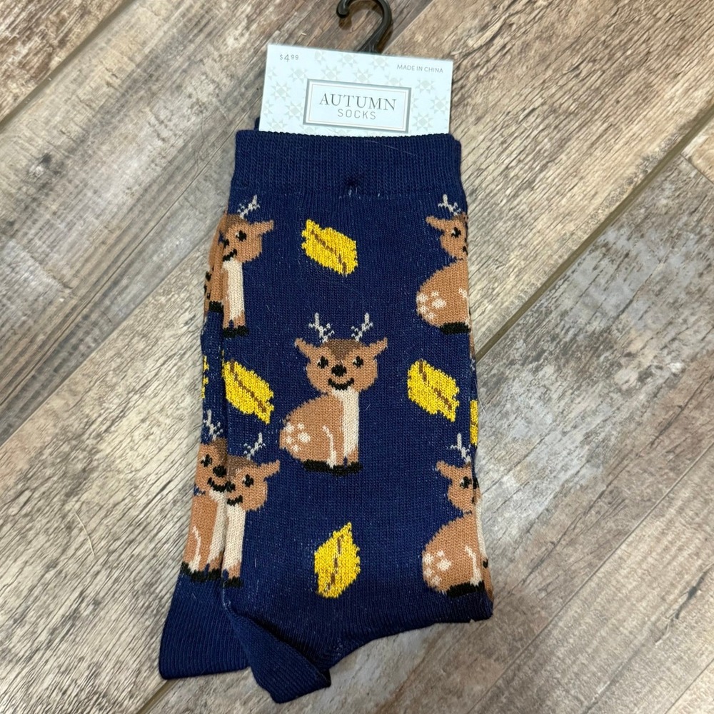 Autumn Socks Navy Blue Deer Woodland Print Crew Socks New With Tags 1669-4820